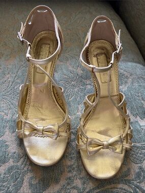 David Ackerman Women's Gold T-Strap Bow Sandals